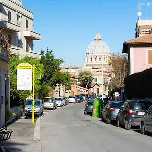 hostme-gardenhouse-vaticano.it-romehotels.com/